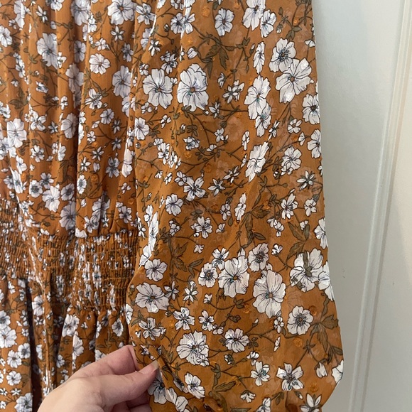 Ryan Michelle brown and white floral long sleeve knee length dress.  Size MP - Picture 3 of 11